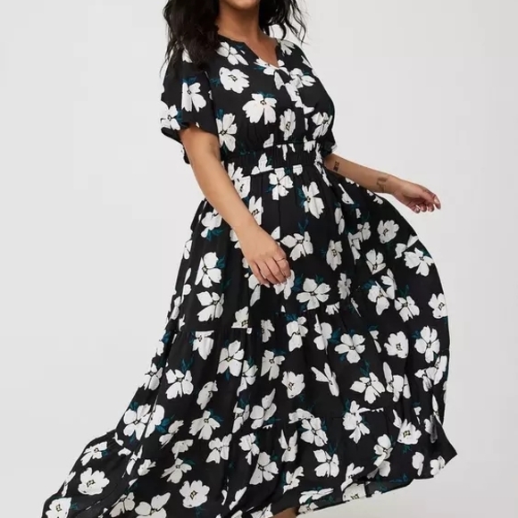 Black Floral Maxi Dress with White Bloom Print - Picture 3 of 7